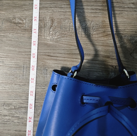 Lauren Ralph Lauren Blue Bucket Bag - Picture 4 of 12